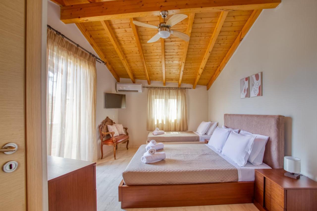 Appartement Aelia Apartment, New Port Mantouki