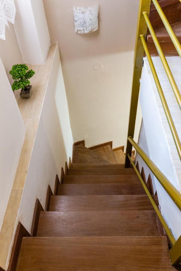 Aelia Apartment, New Port * Mantouki
